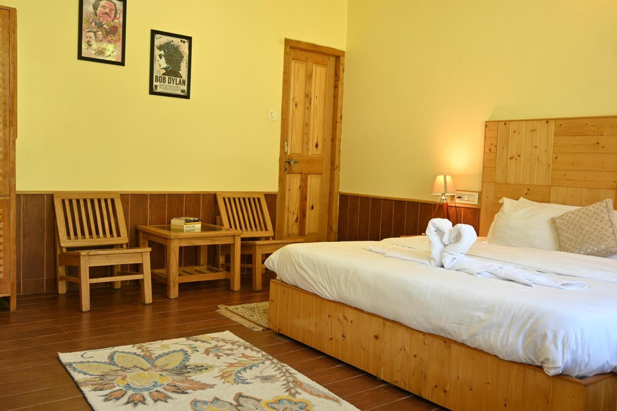 Bed and Breakfast Cascade Mountain Retreat Manali Esterno foto